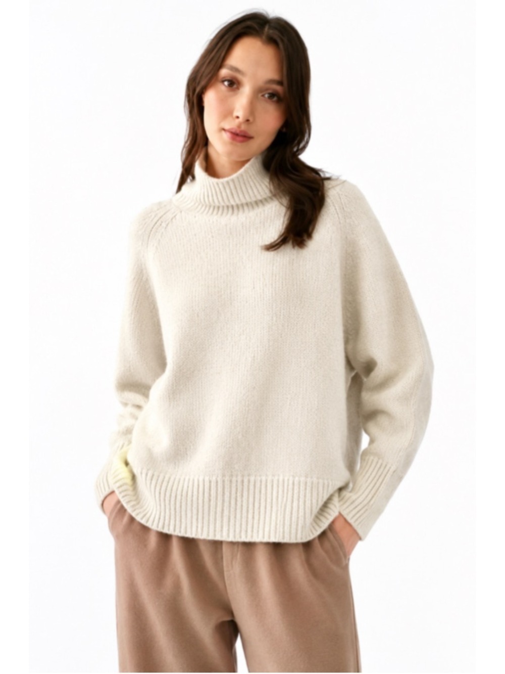 Aritzia The Group Babaton 100% Alpaca Day Off Turtleneck Sweater Cream Size 2